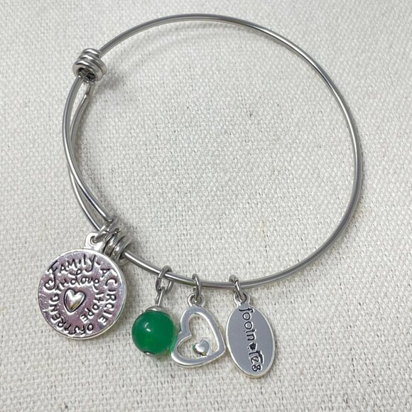 Footnotes Family Bracelet A Circle Of Strength Love Hope Green Silver-Tone